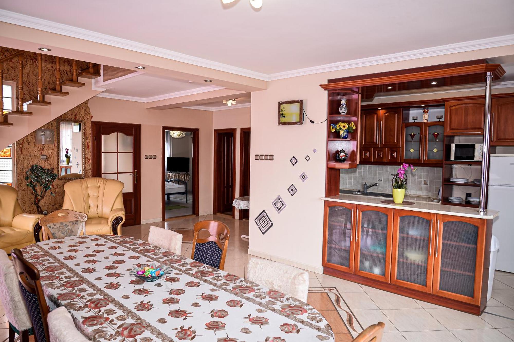 Hajnal Apartman ハイデゥソボスロー エクステリア 写真